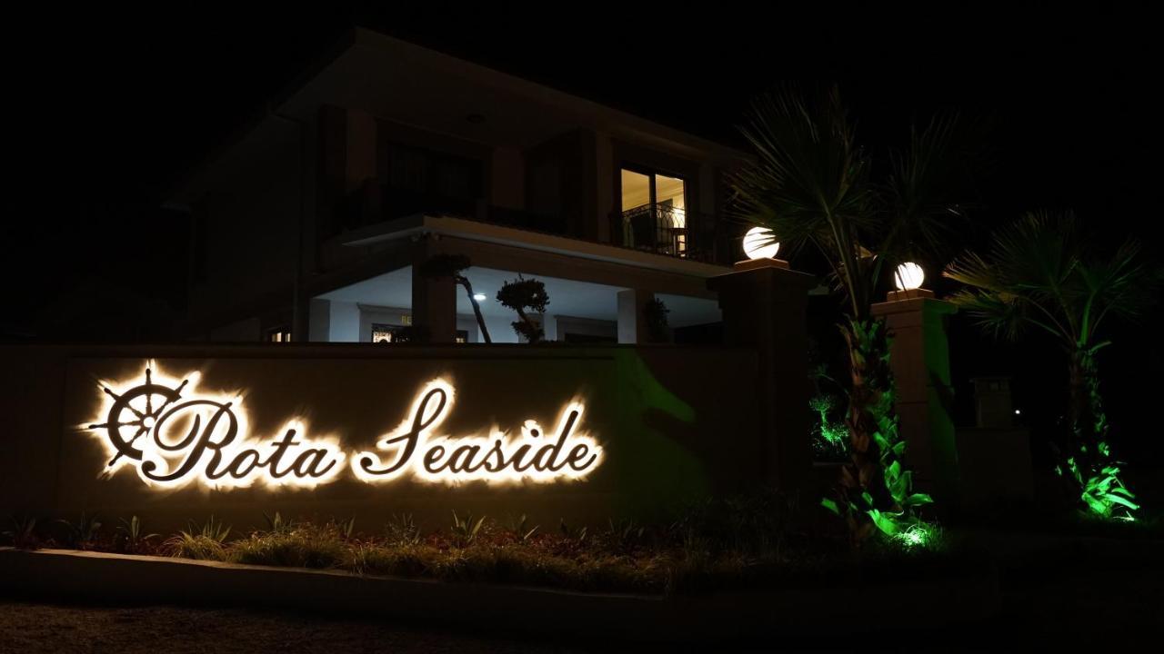 Rota Seaside Otel Cunda Exterior foto