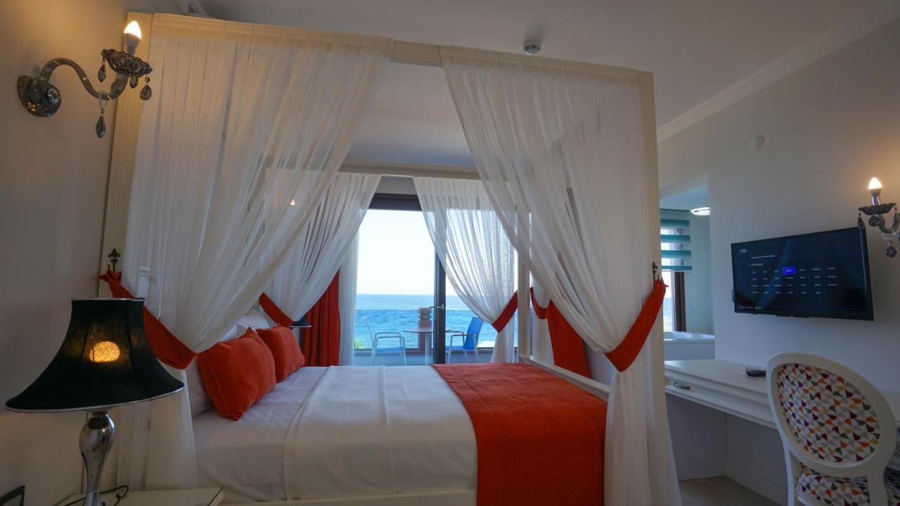 Rota Seaside Otel Cunda Exterior foto